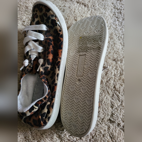 Leopard sneakers - Picture 2 of 2